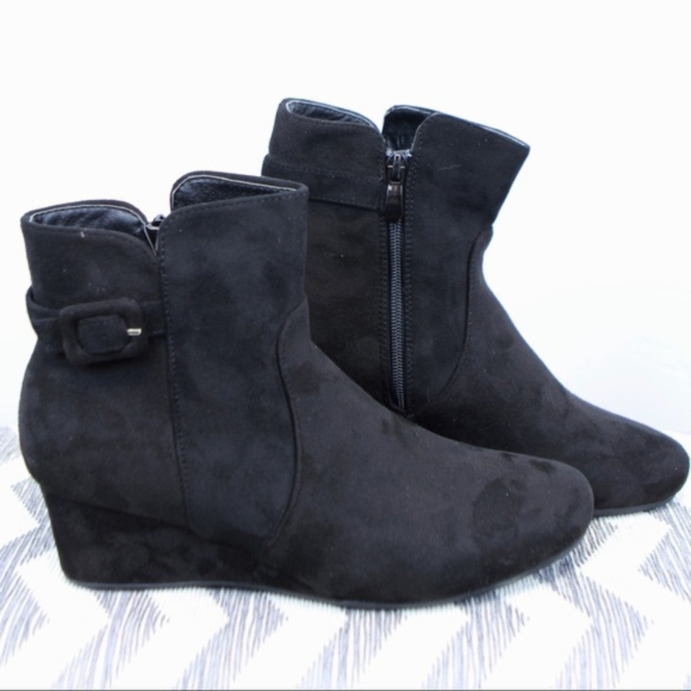 Womens "Ada" Low Wedge Ankle Booties - Picture 1 of 4